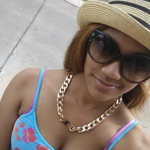 Meet your Posher, Alacia