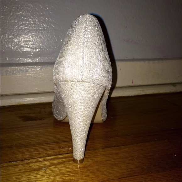 Sparkly High Heels - Picture 3 of 4