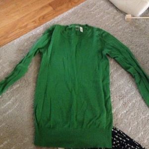 Green crew neck thin sweater/shirt