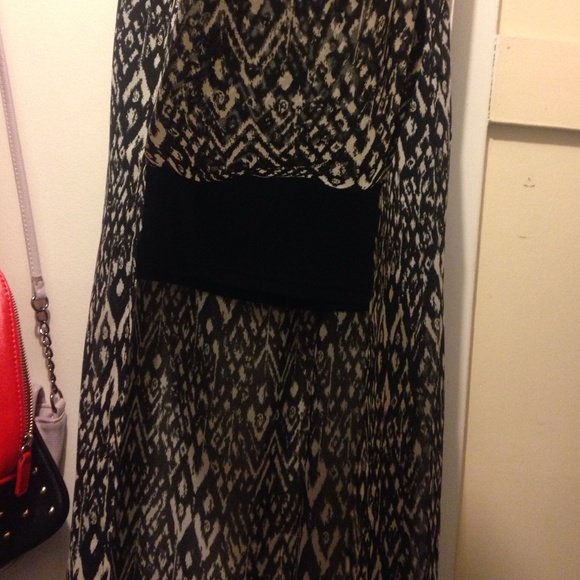 Patterned maxi skirt - Picture 4 of 4