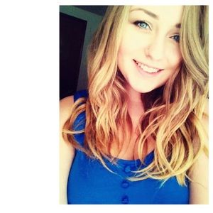 Meet your Posher, Lauren