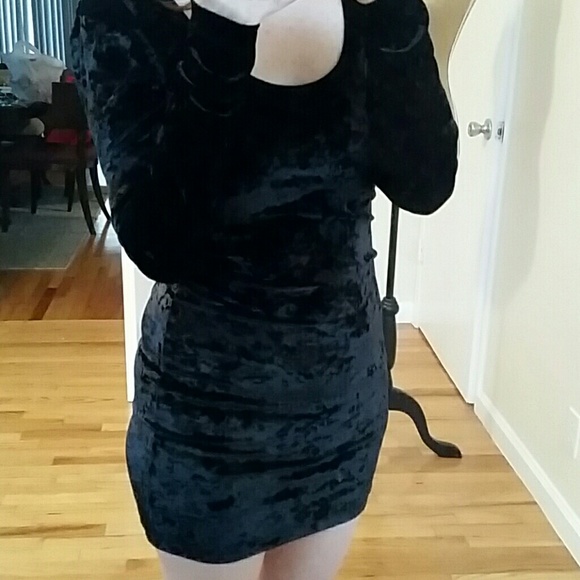 *SOLD IN BUNDLE*FREE PEOPLE Faux Velvet Mini Dress - Picture 2 of 3