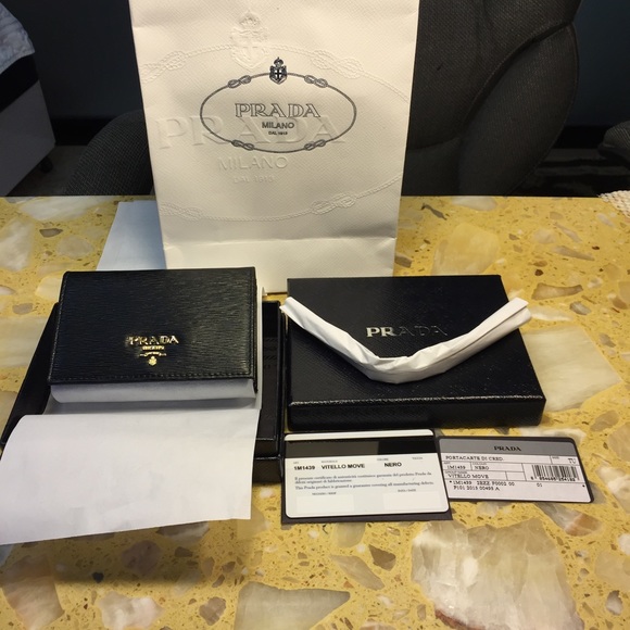 ❌ SOLD ❌ Prada wallet credit card holder