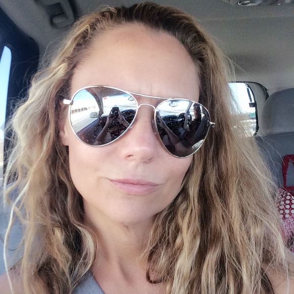 Meet your Posher, Tina