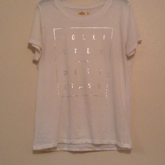 White Hollister T shirt