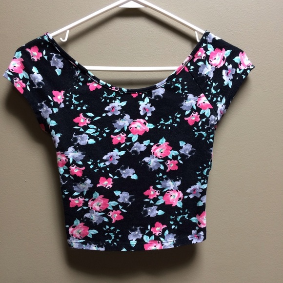 Floral Crop Top - Picture 1 of 4