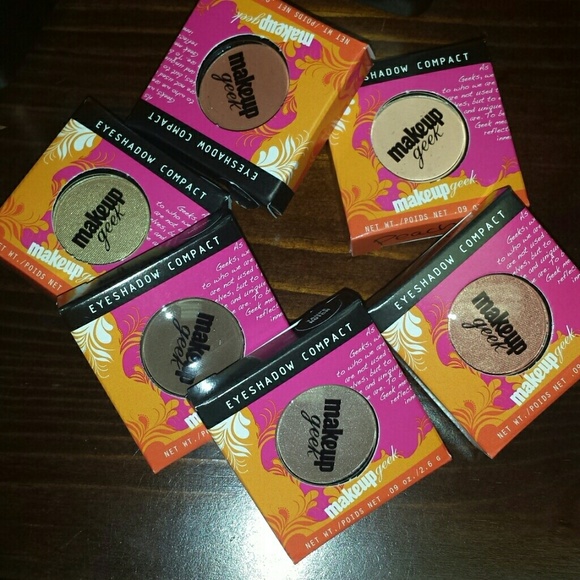 6 eyeshadows ON HOLD TILL FRIDAY!