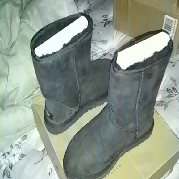 Authentic ugg