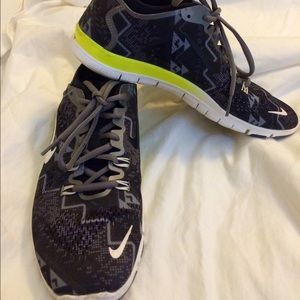 Nike Free 5.0 running shoes👟 FINAL REDUCTION!