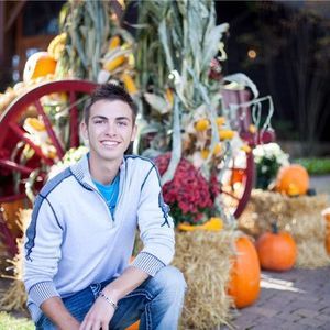 Meet your Posher, Seth