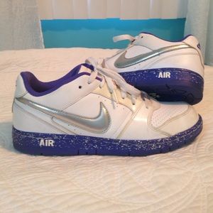 Nike sneakers, size 8.5 womens