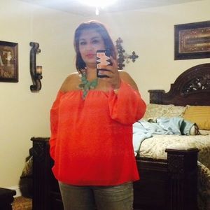 Meet your Posher, Yadira