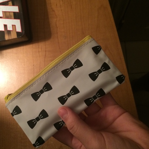 Mini 4 piece eye brush set π - Picture 2 of 2