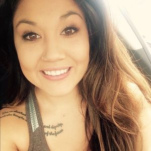 Meet your Posher, Denise