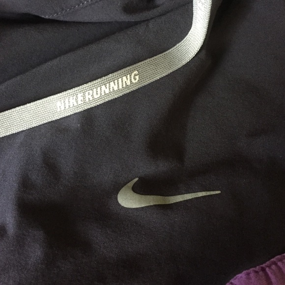 Nike running shorts - Picture 4 of 4