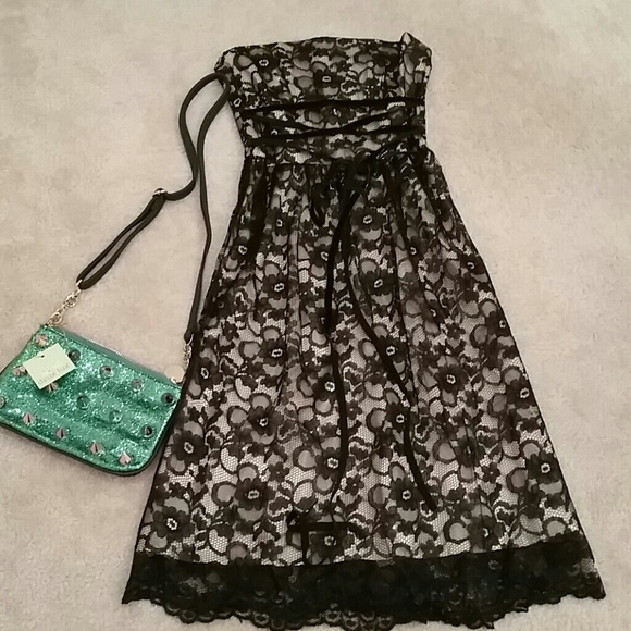 Arden B Dresses & Skirts - Sexy💋black lace & cream dress from Arden B