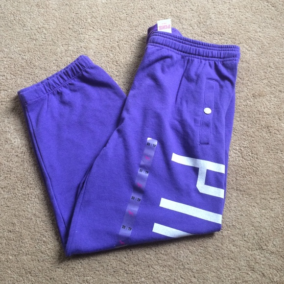 ⭐️sold in bundle⭐️Nwt vs pink capri - Picture 1 of 1