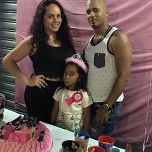 Meet your Posher, Aida