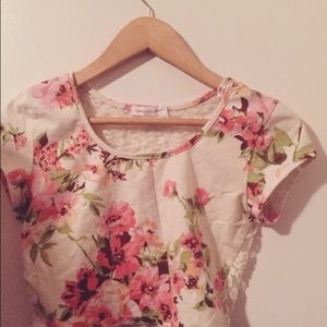 Crop top wth lace back