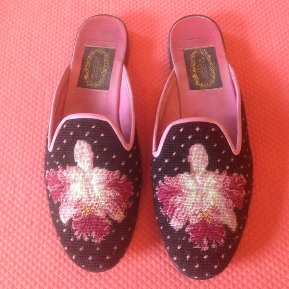 Slip on stitched shoe