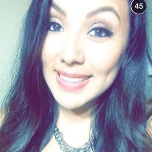 Meet your Posher, Eva