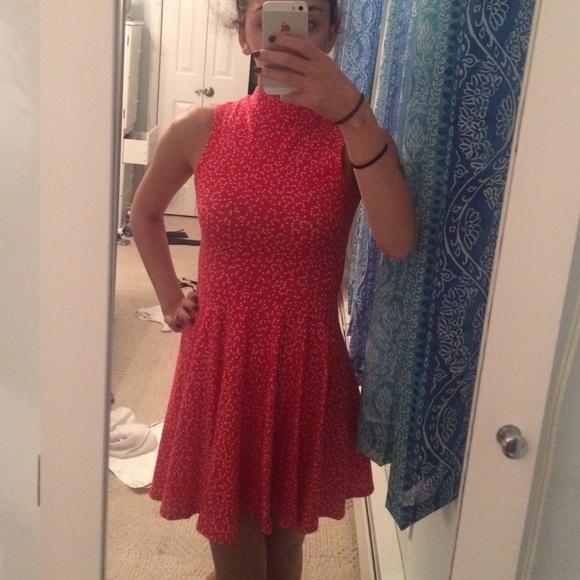 Short dress - Picture 3 of 4