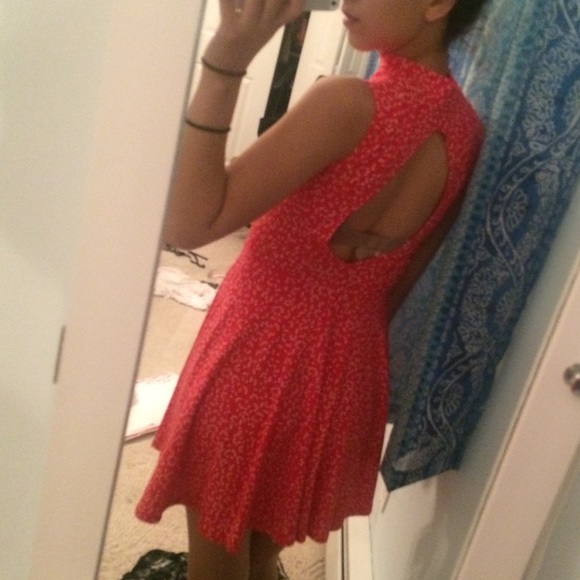 Short dress - Picture 4 of 4