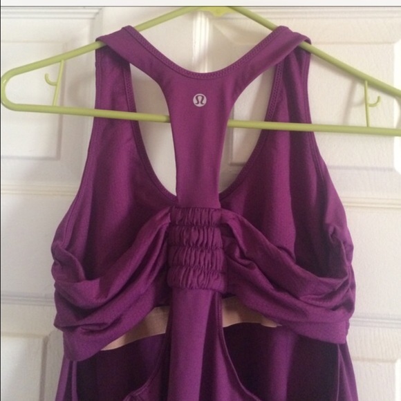 Lululemon tank