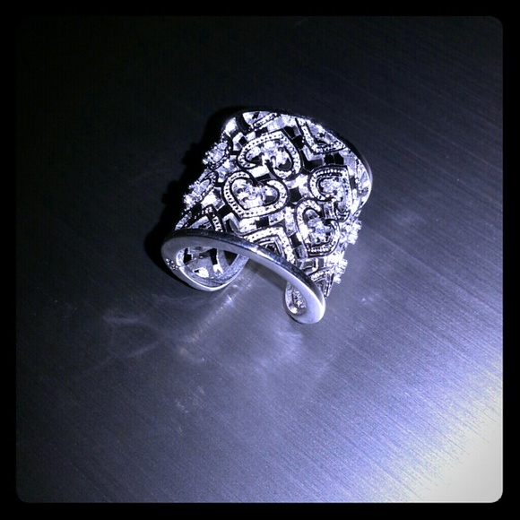 Jewelry - 1 LEFT Silver Plate size8 cuff ring w/ rhinestones