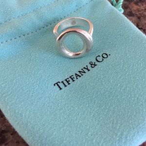 Tiffany & Co. O ring