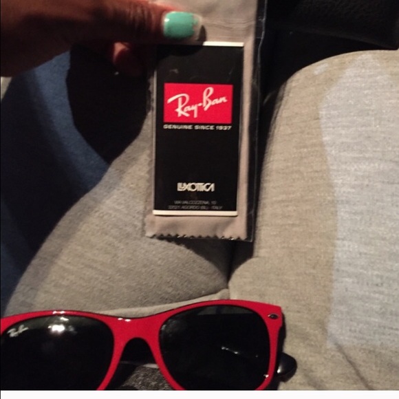 Ray bans - Picture 2 of 2