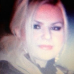 Meet your Posher, Claudia