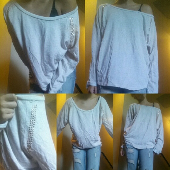 Slouchy Sweater/Lighweight Sweatshirt