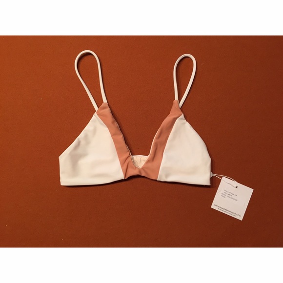 NWT Acacia Pupukea Top