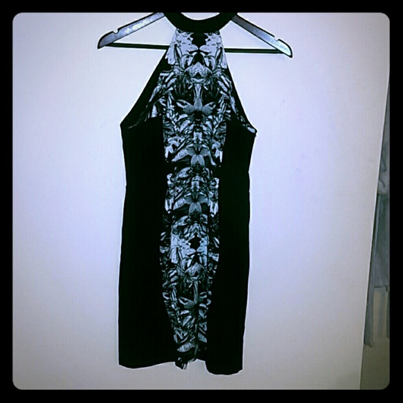 Nwot halter neck backless dress - Picture 1 of 3