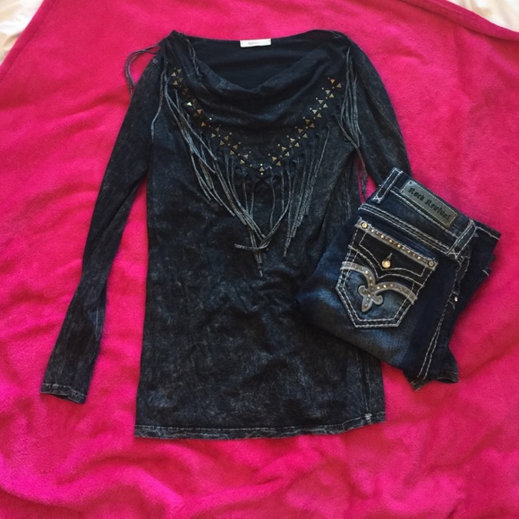 Long Sleeve Fringe Top