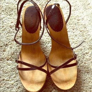 Mia wood heels
