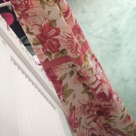 Floral dress - Picture 1 of 2