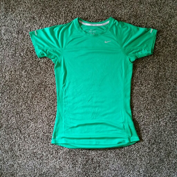 Nike running tee