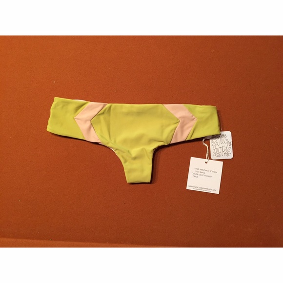 ❌SOLD❌ $53 🅿️🅿️ NWT Acacia Mentawai Bottoms
