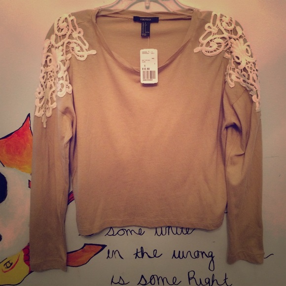 Long sleeve top
