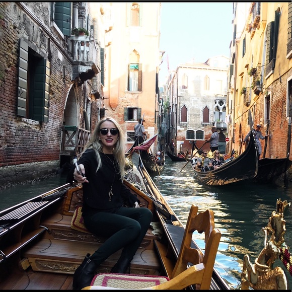 Meet your Posher, Caroline - Picture 5 of 8