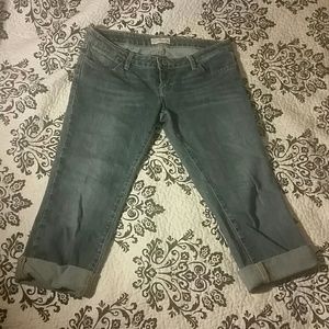 American Eagle Capri Jeans