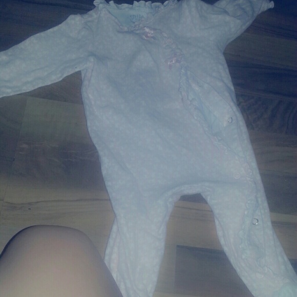 TRADING. 6-9 month sleepers. Seven of them. - Picture 3 of 4