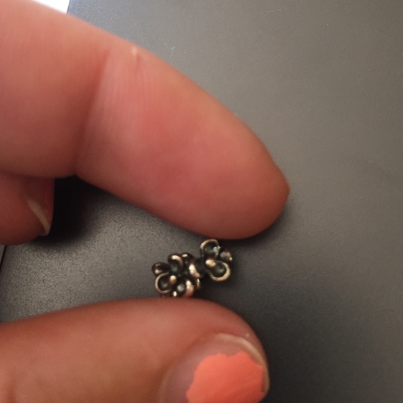 Pandora flower spacer