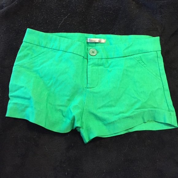 Polyester stretchy green shorts 🌿