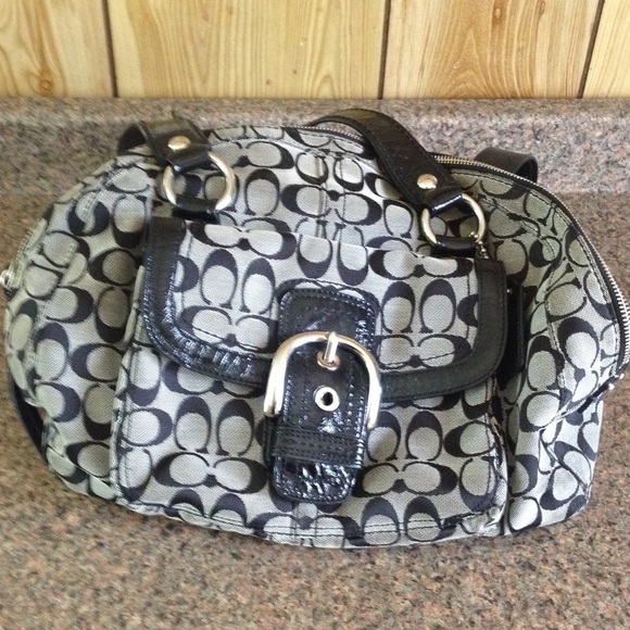 Coach large purse, all leather trim.