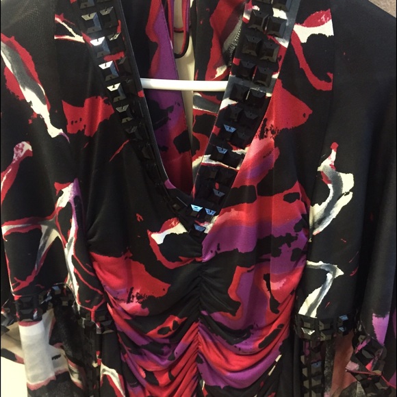 Bebe 100% Silk tunic top - Picture 2 of 4