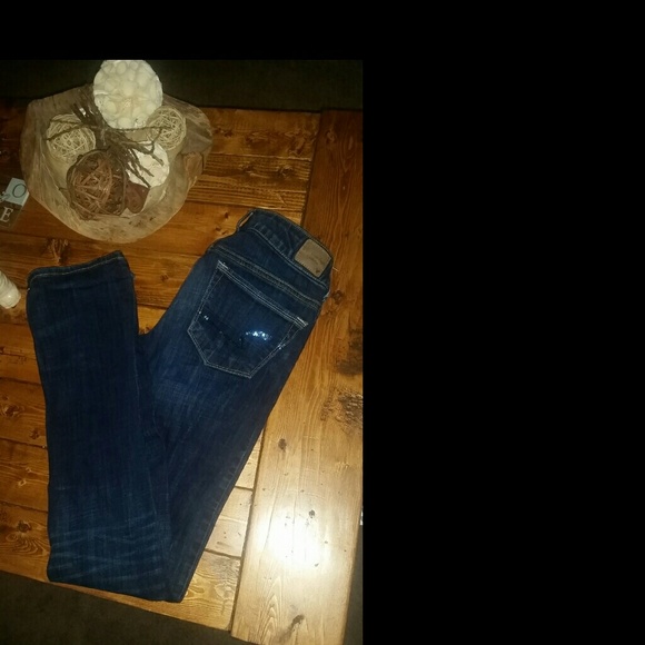 American Eagle SZ4 dark blue jeans