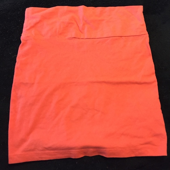 Stretchy Peach Skirt 🍑